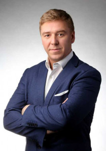 Konrad Piotrowski